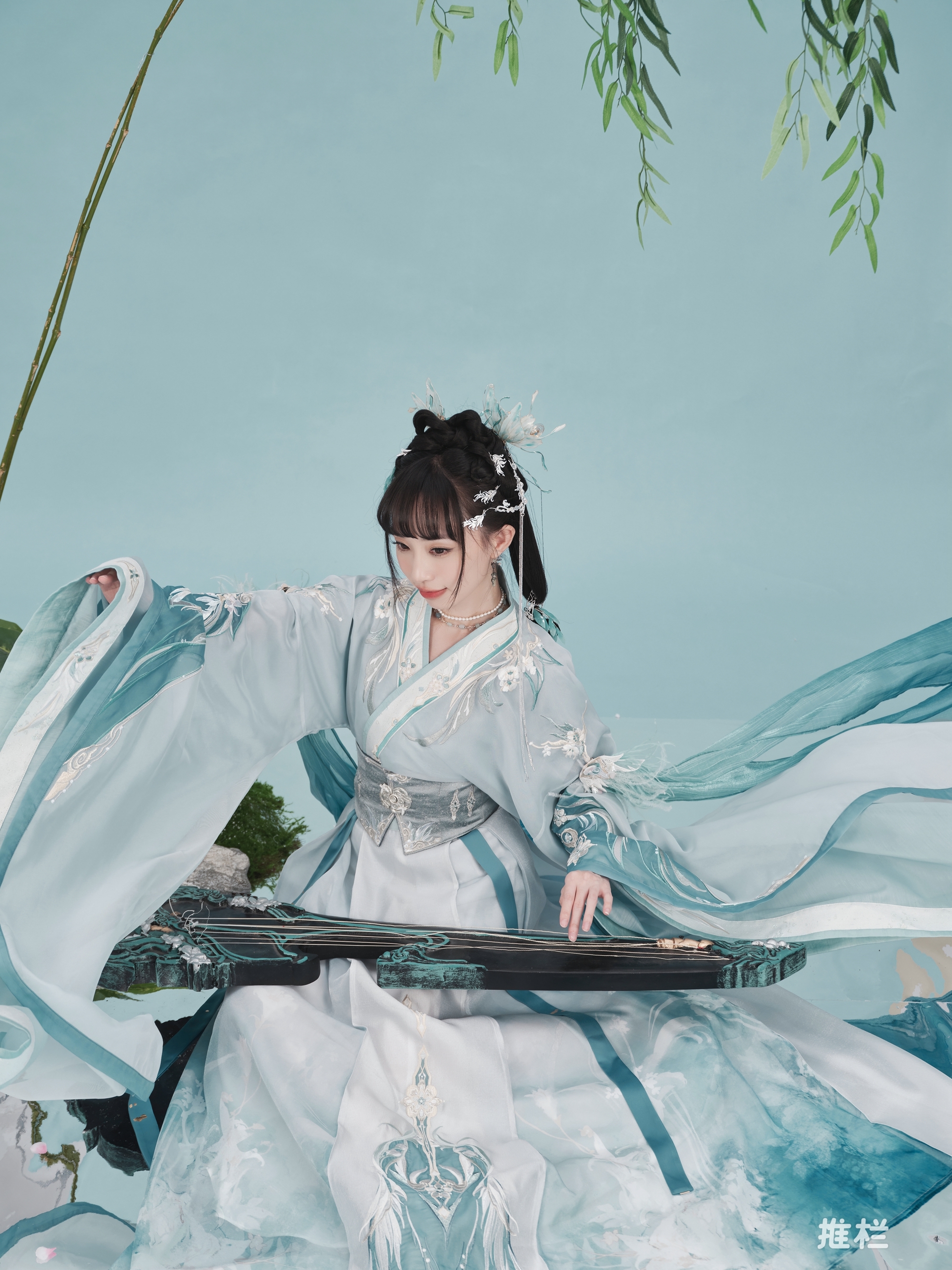 侠骨霓裳《剑网3》×十三余国风华服再次来袭-新闻-西山居游戏中心